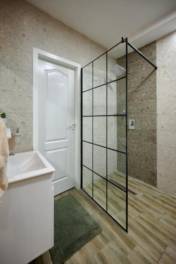 Vanimi Lux Apartmani Kikinda Exteriér fotografie